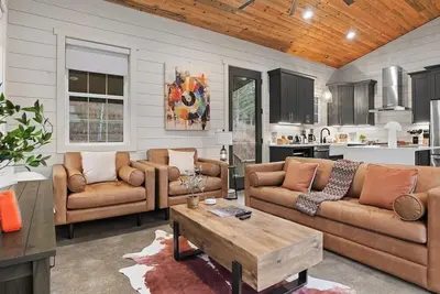 Image de Hollow Hideaway 1a-Serene Getaway-Sleeps 4