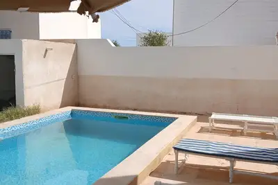 Image de Villa Elisa avec piscine route du phare Djerba