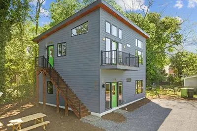 Image de Modern apartment within mins from Downtown Raleigh