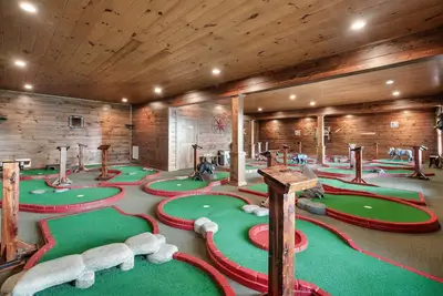 Image de Sevierville - Mountain Golf Lodge - 8 Bdrms.