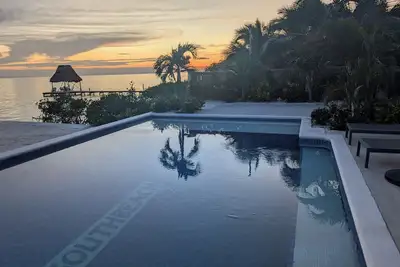 Image de South Beach Villa with Majestic Ocean views