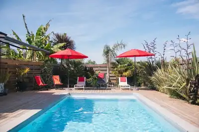 Image de Luxury Farm with heated swimming pool - BetLoc