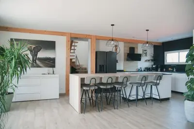 Image de Magnificent accommodation, 200m from the beach.