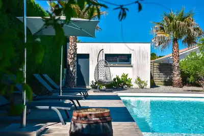Image de Villa familiale~10min de l'océan~piscine chauffée