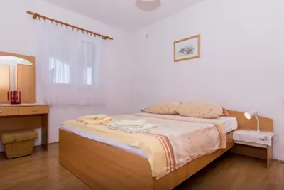 Image de Apartments Slanada - One-Bedroom Apartment with Terrace and Sea View 1