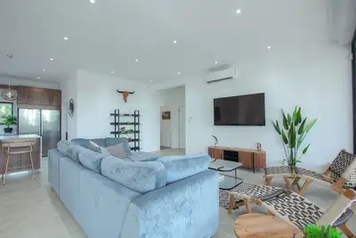 Image de Giraffe Oasis - Kruger Luxury Family Villa: 5-BRs WiFi & Ac in Marloth Park