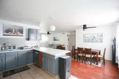 Image de Spacious 2br/1ba Apt in Temescal Oakland w/Parking