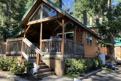 Image de Cabin #7 at Hyatt Lake Resort