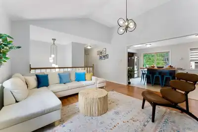 Image de Gorgeous 4br with Hot Tub & Pool