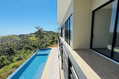 Image de Coco Rica Luxury 4-bedroom Villa w/ Oceanview & Infinity Pool in Puerto Carrillo