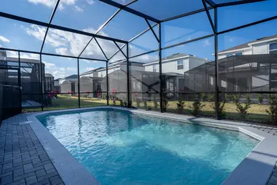 Fun 5br Villa w/ Pool & Games