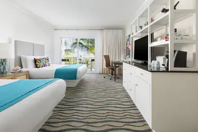 Image de Classic 2 Queen Room at Marker Key West Harbor - Minutes from the Ocean