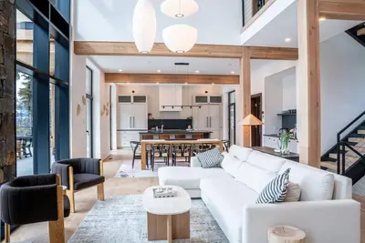 Image de Ghost Peak Chalet: Ski-In Access