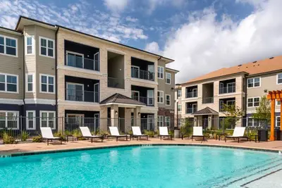 Image de Chic 1-bedroom apartment with fitness room and WiFi in Baytown