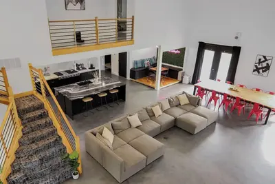 Image de Huge modern 4-bedroom Oasis Okc\/Moore