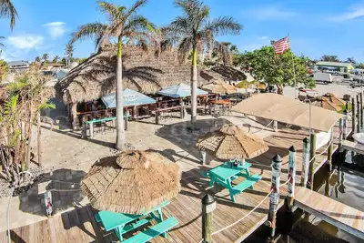 Image de Blue Agave 2/2 Waterfront w/Pool