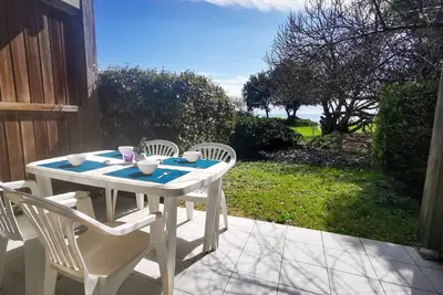 Image de Studio meublé 4 pers. avec terrasse et parking, proche plage