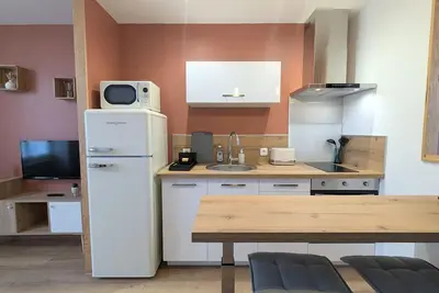 Image de Studio calme centre-ville Châteauroux avec parking