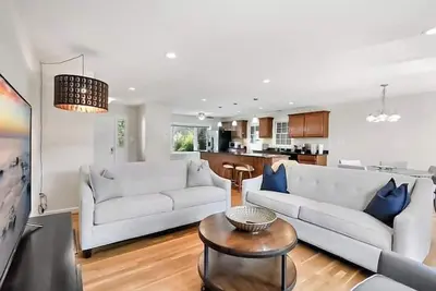 Image de Vibrant | 4 bedroom | In heart of Tyson's Corner
