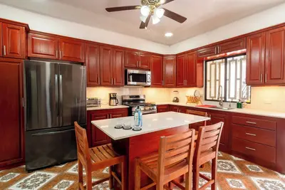 Image de Spacious 5-bedroom house in welcoming Managua with WiFi, Ac