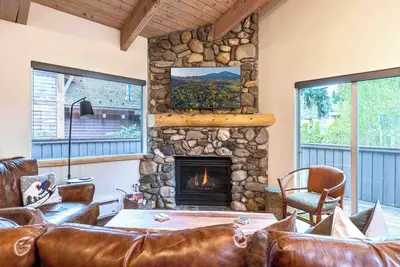 Image de The Pines Retreat | Walk to The Lift