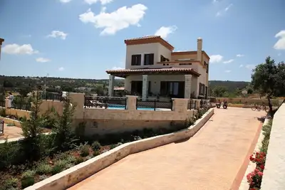 Image de Villa Diamant avec piscine