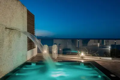 Image de Villa Ă Zante avec piscine et vue sur mer