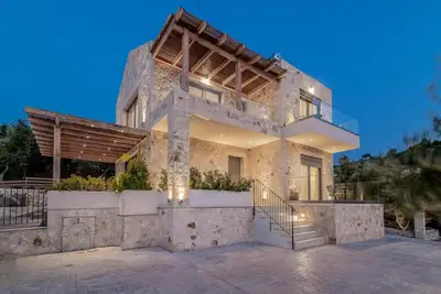 Image de Villa Diamant avec piscine