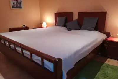 Image de Appartement 'Fewo Altengroden Süd Wilhelmshaven' avec jardin partagé et Wi-Fi