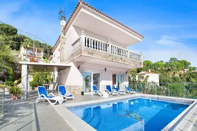 Image de Villa sur la Costa Brava avec Piscine & Vue Mer