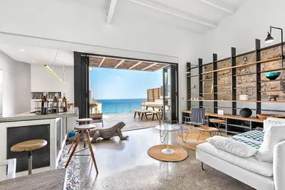 La villa à Llafranc dispose de 4 chambres