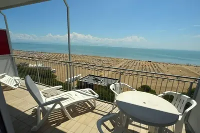 Image de Appartement Seaside Bliss avec vue frontale sur la mer
