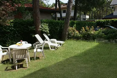 Image de Appartement confortable avec jardin privé clôturé à quelques pas de la plage de Lignano Sabbiadoro
