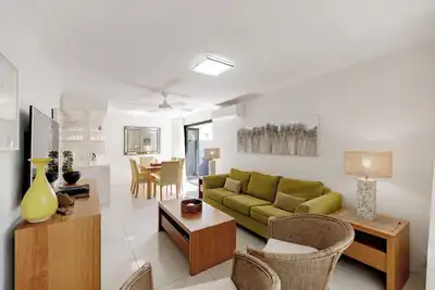 Image de Villa Kananda ~ Beside Hastings St & Main Beach