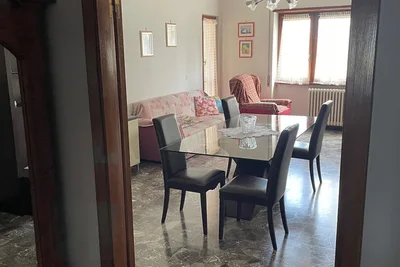 Image de Spacious and bright apartment a stone's throw from the old town and the beach