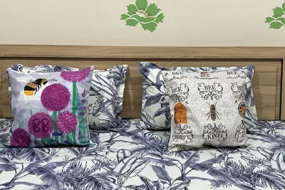 Image de bumble bee Jaipur