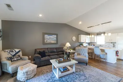 Image de One Bedroom Marina View Condo