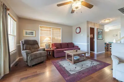 Image de Two Bedroom Harbor View Condo