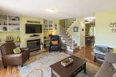 Image de Two Bedroom Harbor View Condo