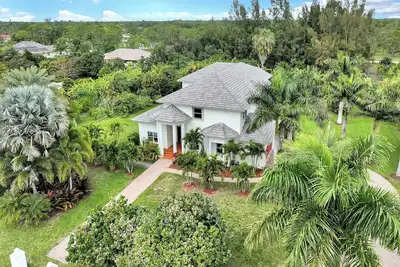 Image de Spacious 7-bedroom house in amazing West Palm Beach with WiFi, Ac