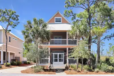 Image de 🌊Steps to the Beach-Fire Pit, Screened Decks-The Peaceful Pelican🌊