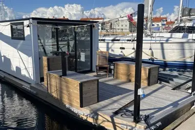 Live next to the sea in a houseboat in the middle of Karlskrona City Center
