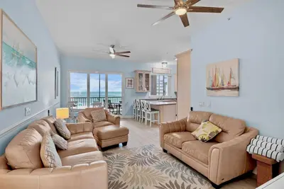 Image de Marbella Villa 04: Family-Friendly 3-Bedroom Beachfront Condo Bradenton Beach