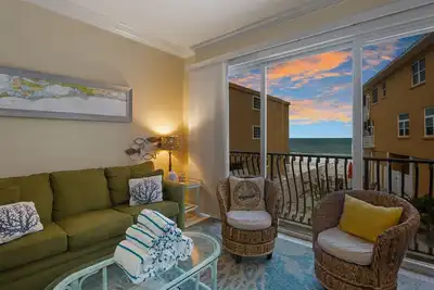 Image de Marbella Villa 12: 2-Bedroom Condo with Direct Beach Access!