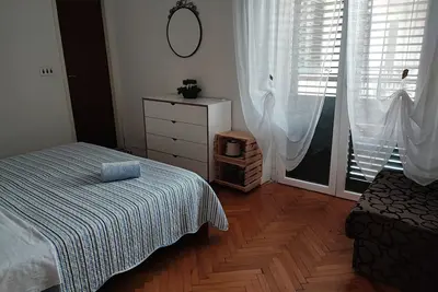 Appartement d'une chambre avec le balcon et la vue sur le mer Zavala, Hvar (A-128-f)