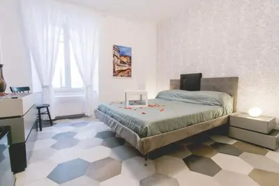 Image de B&B in the historic center incorporated into a 2, 000-year-old Greek Roman theater