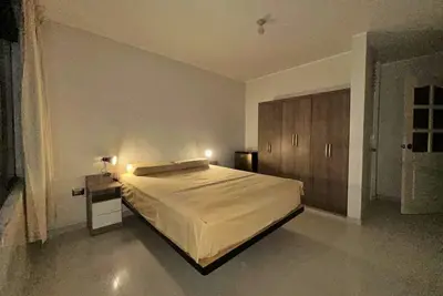 Complete Duplex With 2 Bedrooms And 3 Bathrooms