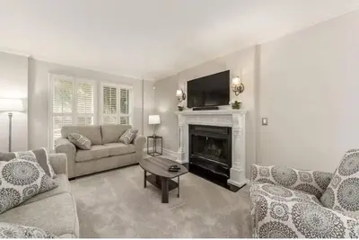 Image de Short North Home 4br w/backyard- 2 car garage in very safe neighborhood