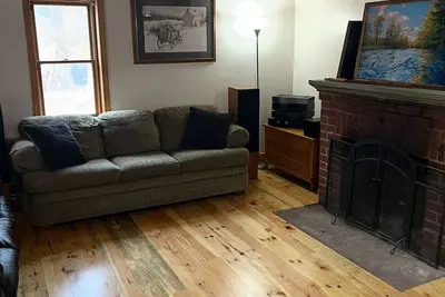 Image de Spacious house on Penns Creek. Prime fly fishing. Private creek frontage.