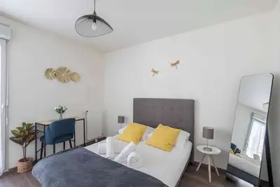 Image de Grand 2p Lumineux, Cosy et au Calme proche Paris!